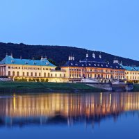 Wasserpalais Schlosshotel Pillnitz am Abend